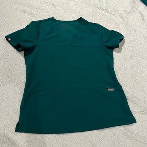 Figs Casma 3 Pocket Scrub Top Hunter Green Small
